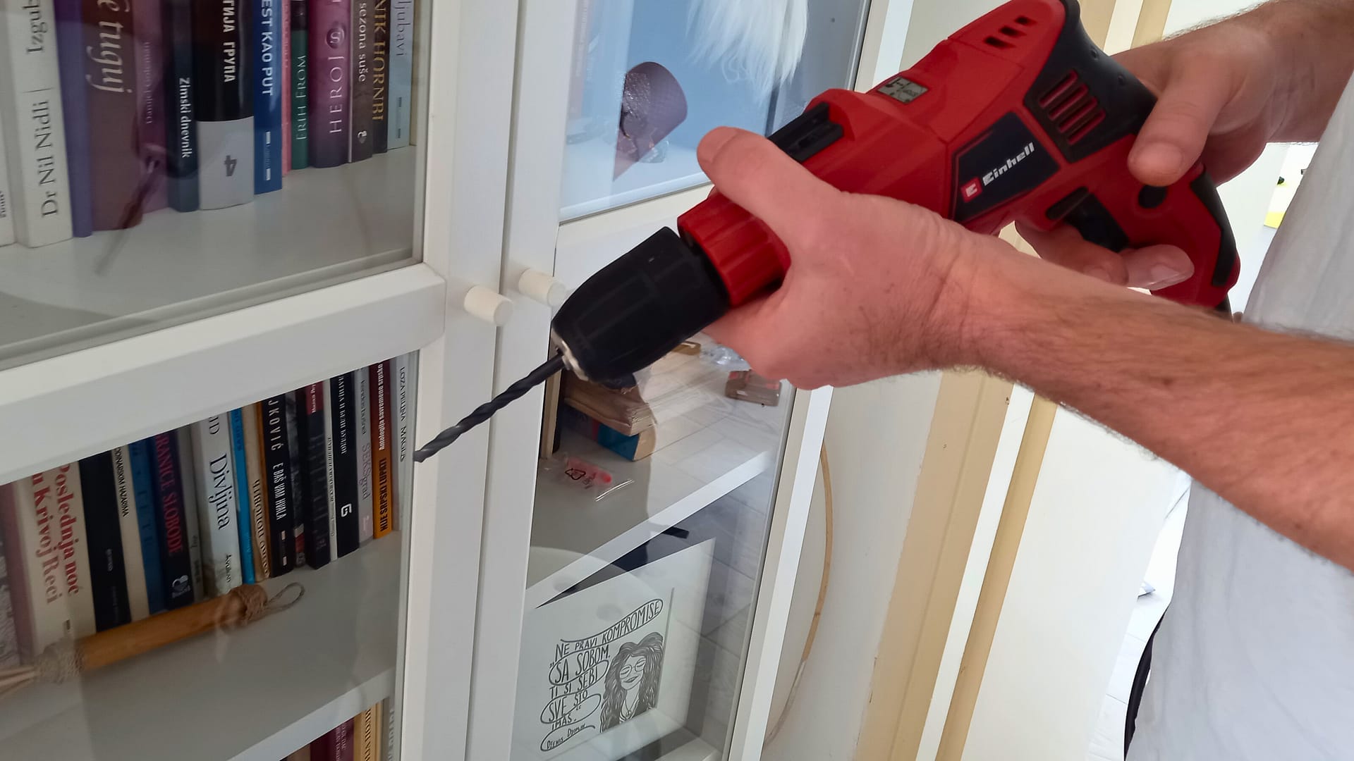 Šrafilica i bušilica mogu biti električni ili akumulatorski alati